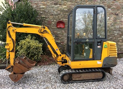 1.5 ton mini digger width|jcb 1.5 tonne mini digger.